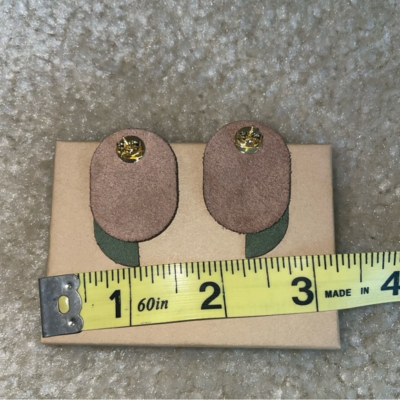 Handmade leather earrings - Picture 3 of 4